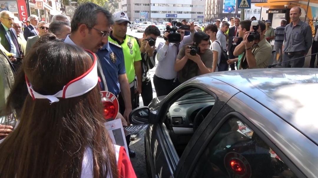 Kırıkkale&rsquo;de "Yaya G&uuml;venliğinin N&ouml;bet&ccedil;isiyiz" uygulaması