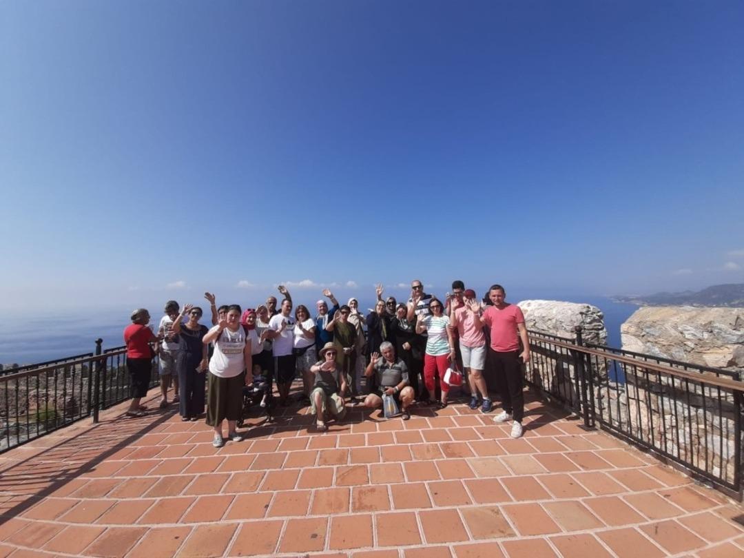 Engelsiz yaz kampında g&ouml;n&uuml;llerince eğlendiler