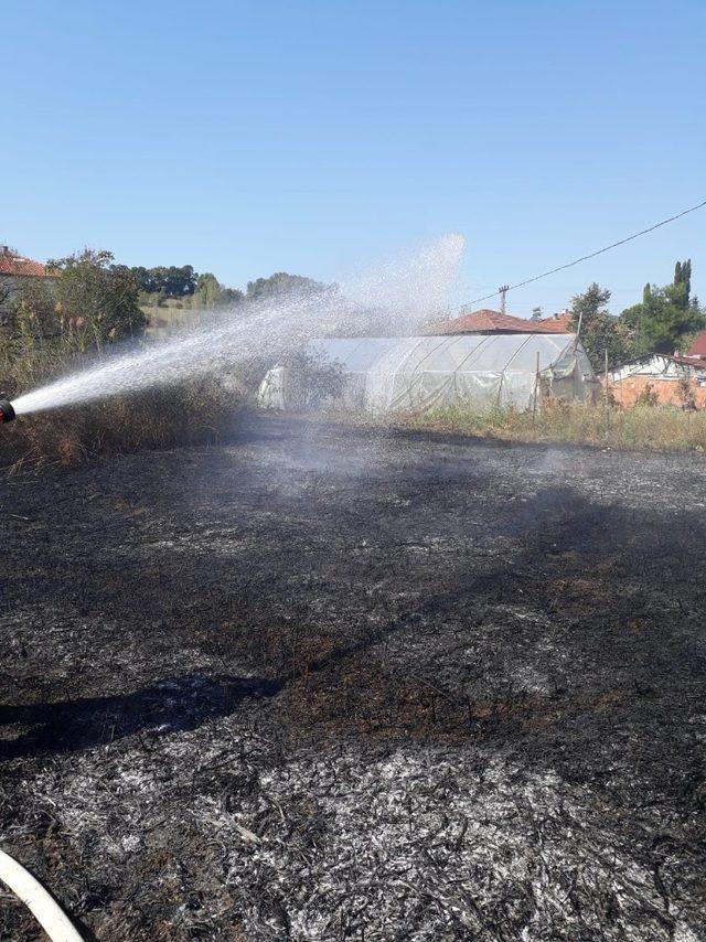 Anız yakarken hayatından oldu 4