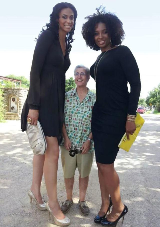 funny-tall-vs-short-people-comparison-2-5d7a1369ef7ad__700