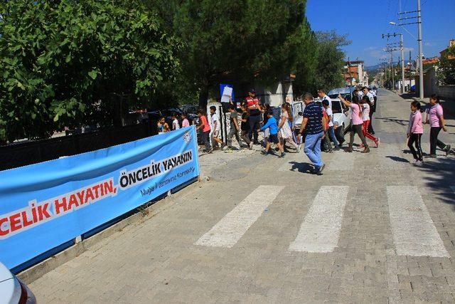 Muğla Jandarması 727 personelle ‘Yaya nöbetinde’