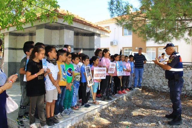 Muğla Jandarması 727 personelle ‘Yaya nöbetinde’