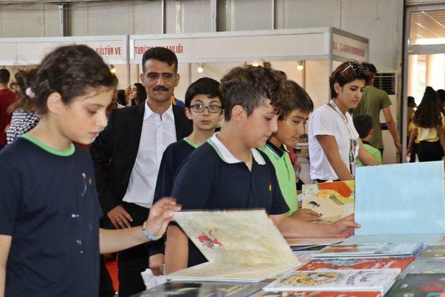 Diyarbakır'da kitap fuarına 5 günde 100 bin ziyaretçi