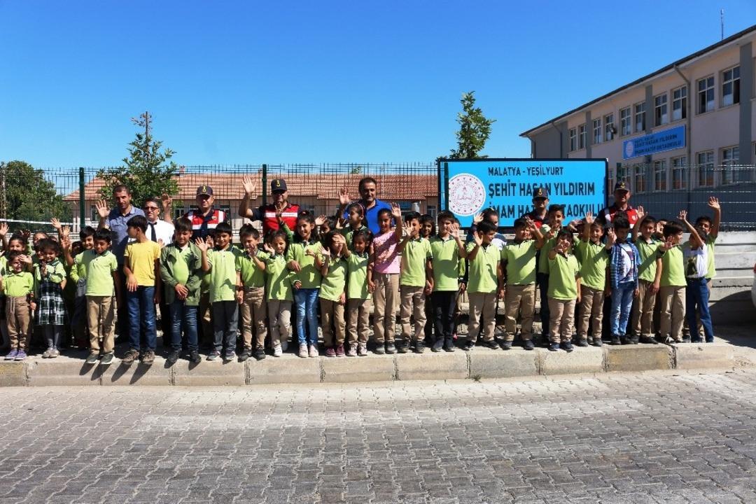 Jandarmadan &lsquo;Yaya ge&ccedil;idi n&ouml;beti&rsquo;