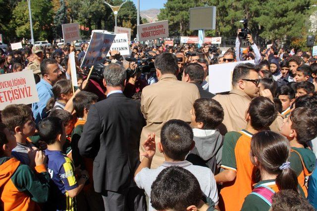 Erzincan’da ‘Yaya Geçidi Nöbeti’ farkındalık etkinliği