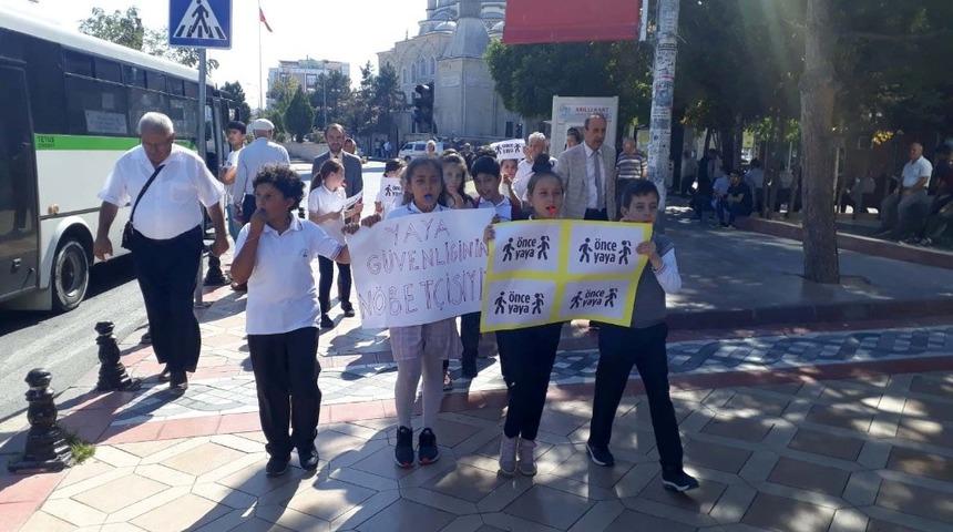 Yaya ge&ccedil;itlerinde n&ouml;bet tuttular