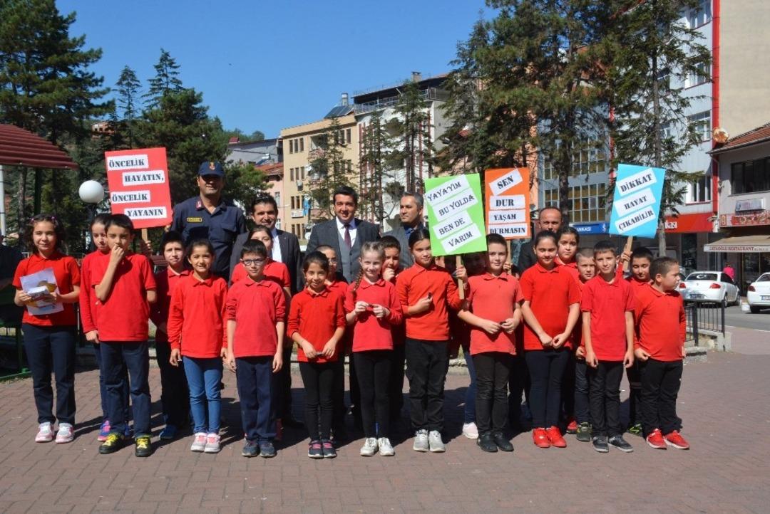 Yenice&rsquo;de  &ldquo;Yaya Ge&ccedil;idi N&ouml;beti&rdquo; uygulaması