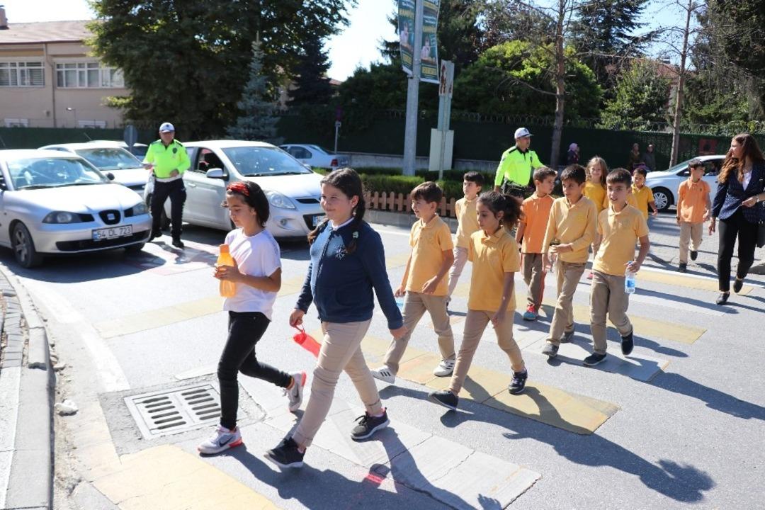 Bolu&rsquo;da 450 polisle &lsquo;Yaya ge&ccedil;idi n&ouml;beti&rsquo;