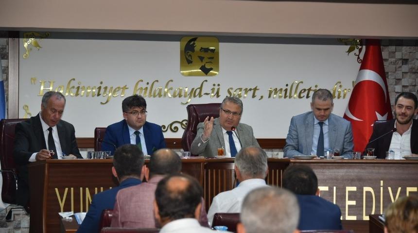 Yunusemre Belediyesi amat&ouml;r spor kul&uuml;plerinin yanında