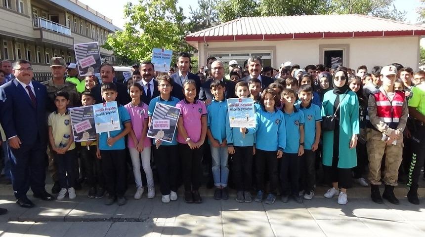 Muş&rsquo;ta &ldquo;Yaya G&uuml;venliğinin N&ouml;bet&ccedil;isiyiz&rdquo; kampanyası