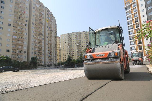 Erdemli’de beton yol uygulaması