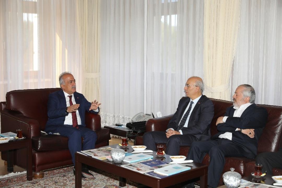 Oryantasyon Programı Atat&uuml;rk &Uuml;niversitesi&rsquo;nde başladı