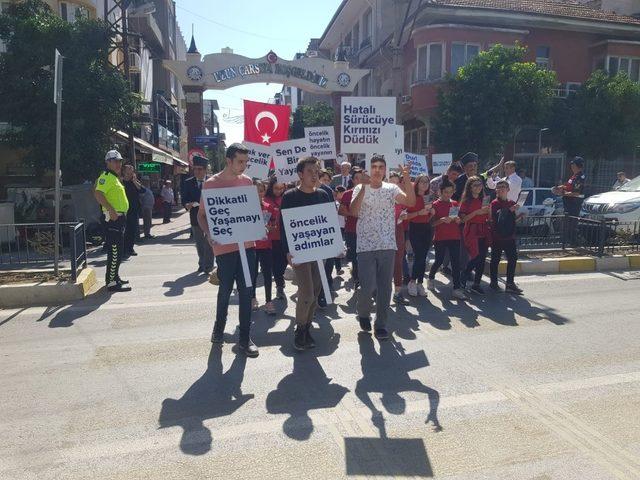 Nazilli’de  “Öncelik Hayatın, Öncelik Yayanın” etkinliği düzenlendi