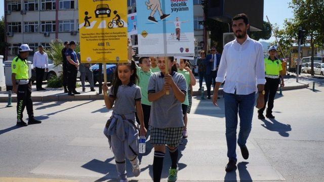 Sarıgöl’de yaya öncelikli trafik uygulaması