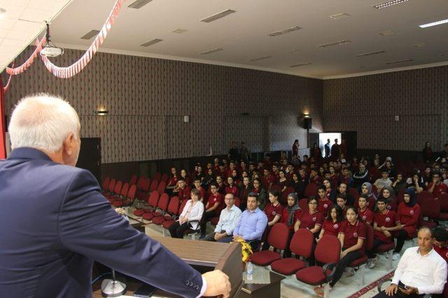 Elazığ’da  ‘Şehit ve Gazilere Saygı Konferansı’