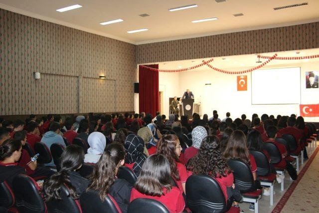 Elazığ’da  ‘Şehit ve Gazilere Saygı Konferansı’