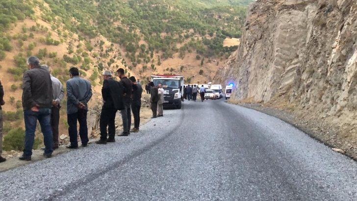 Otomobil uçuruma yuvarlandı: 2 yaralı G5