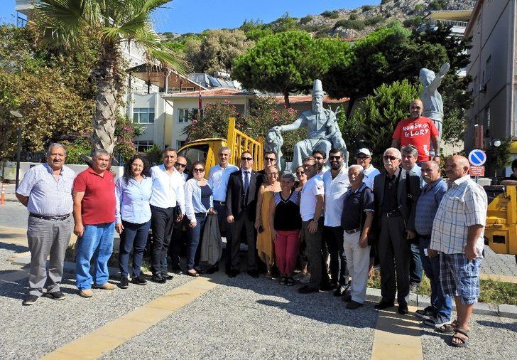 Hacı Bektaş Veli ve Pir Sultan Abdal Çeşme’de denizle buluştu G2