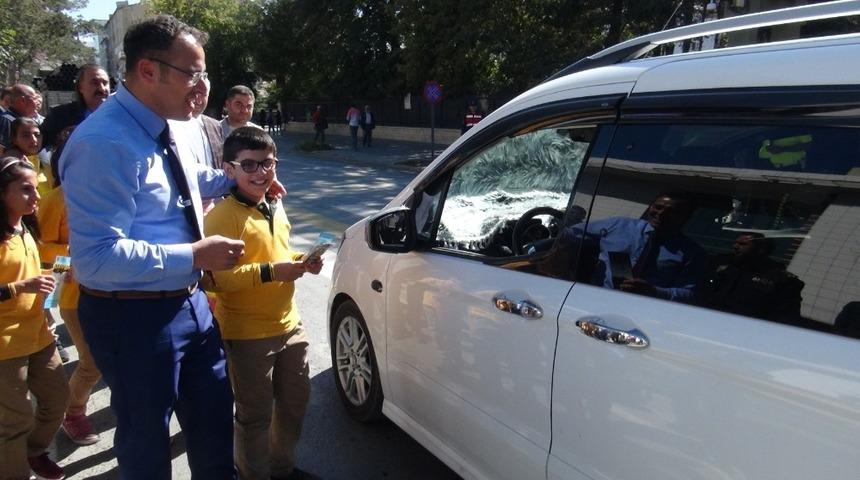 Tatvan’da yaya geçidi nöbeti uygulaması