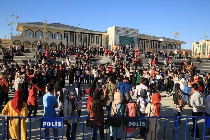 Bayburt Üniversitesi öğrencileri ‘Üniversitene Hoşgeldin!’ konserinde buluştu G1