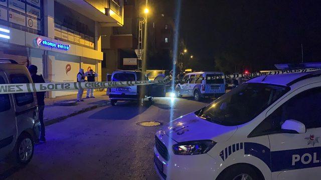 Çekmeköy'de aracın içerisinde bir kişi ölü bulundu