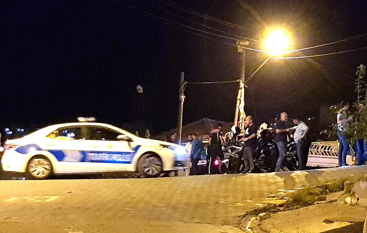 Balıkesir'de b&uuml;y&uuml;k gerginlik! İki aile birbirine girdi: &Ouml;l&uuml; ve yaralılar var!