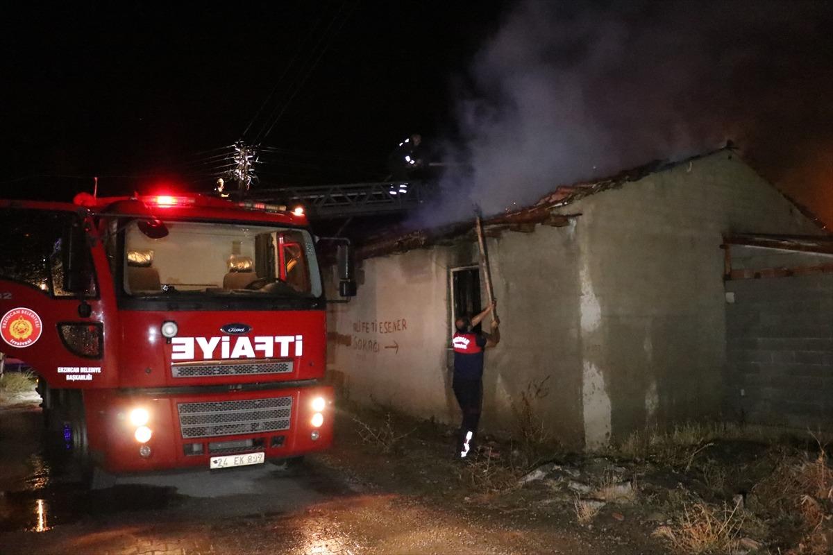 Erzincan'da korkutan yangın! Ekipler seferber oldu!