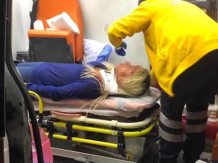 Ankara'da otomobil reklam panosuna çarptı: 1 yaralı G4