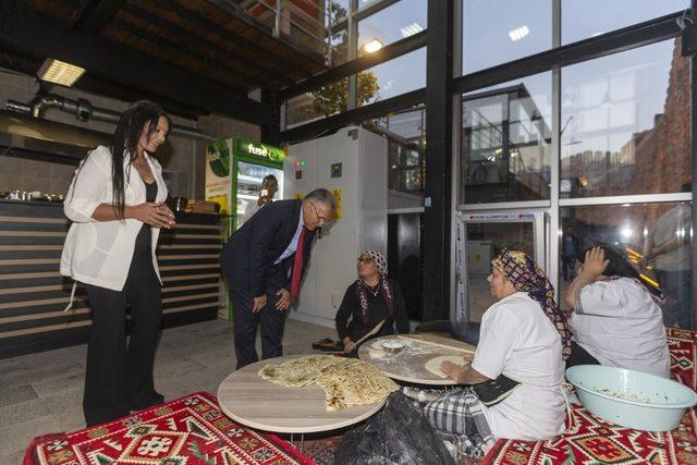 Seferden zafere Türk Kadını Kayseri Kalesi’nde