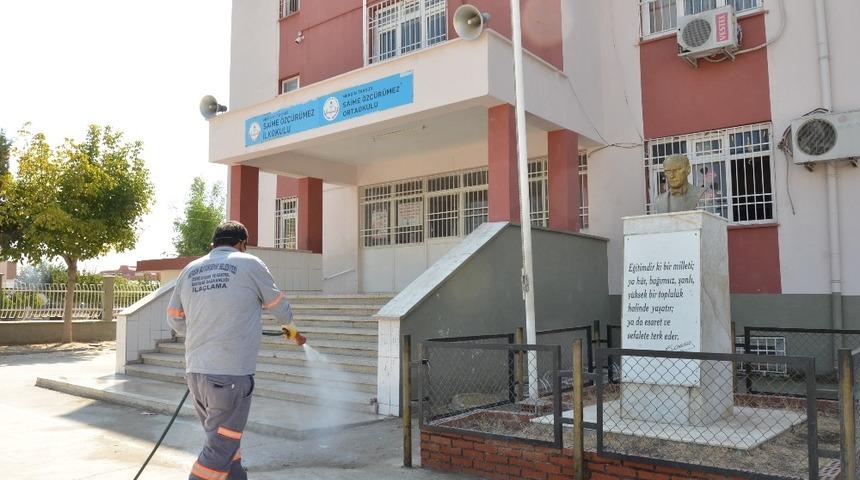 Mersin&rsquo;de okullar s&uuml;rekli ila&ccedil;lanıyor