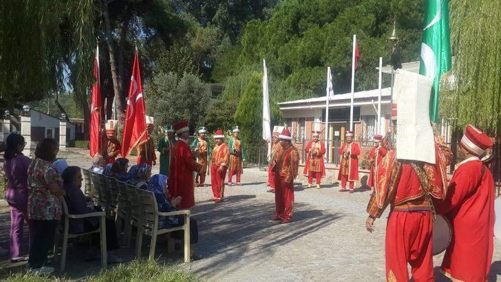 Alzheimer hastalarına Mehteran ekibinden sürpriz G4
