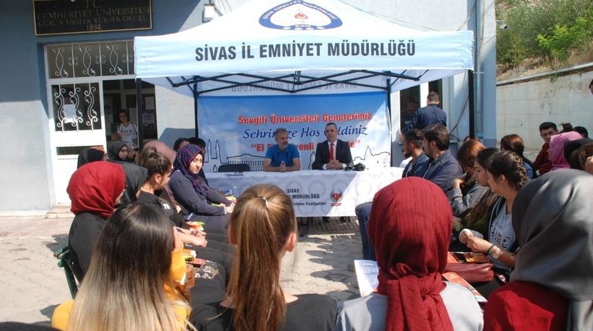 &Ouml;ğrencilere ter&ouml;r bilgilendirmesi