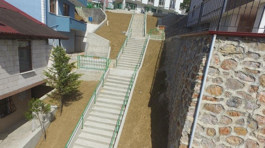 İzmit Belediyesi şehrin d&ouml;rt bir yanında &ccedil;alışıyor