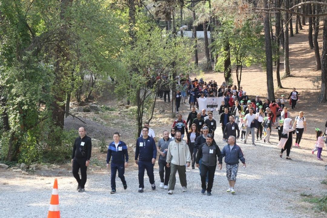 T&uuml;rkiye&rsquo;nin y&uuml;zde 72&rsquo;si hareketsiz yaşıyor