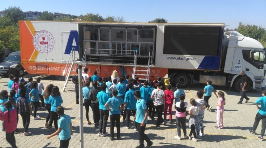 AFAD, 7.2 şiddetindeki depremi sim&uuml;lasyonda yaşattı