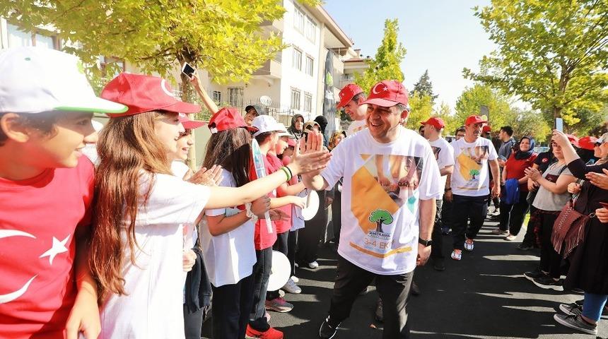 Şehitkamil&rsquo;de y&uuml;zlerce kişi sağlık i&ccedil;in adım attı