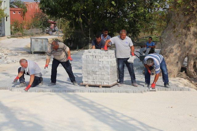 Toroslar’da yol yapım çalışmaları hız kazandı