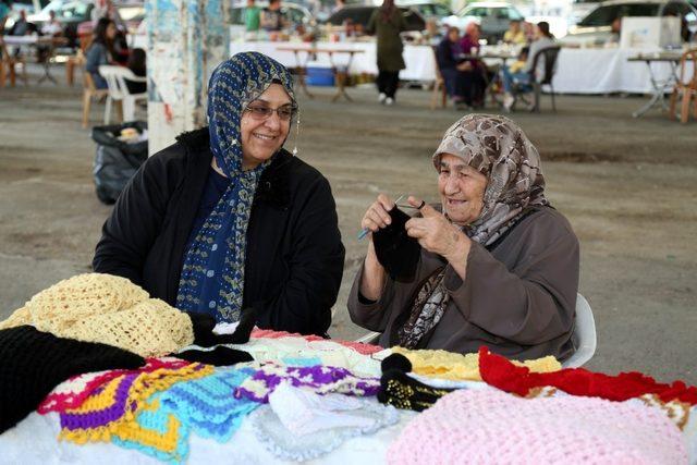 Çocuk sahibi olamadı, 50 yıl boyunca ördüğü bebek kıyafetlerini hediye ediyor