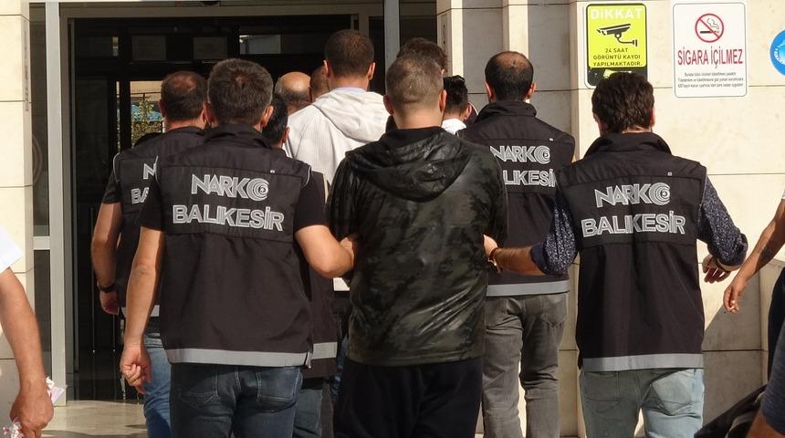 1,5 milyon liralık uyuşturucu hap ile yakalandılar