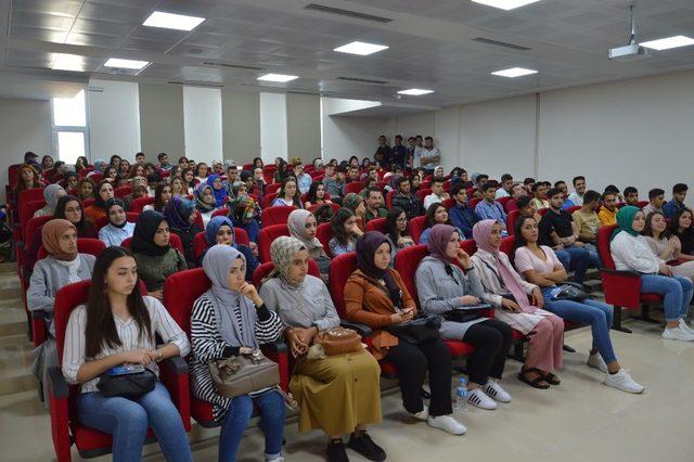 Niksar’da üniversite öğrencileri terör konusunda bilgilendirildi