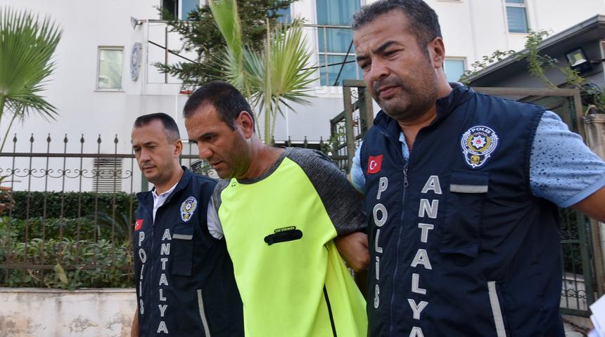 Eniştesinin &ouml;ld&uuml;rd&uuml;ğ&uuml; kadının cenazesi Fas'a g&ouml;nderildi