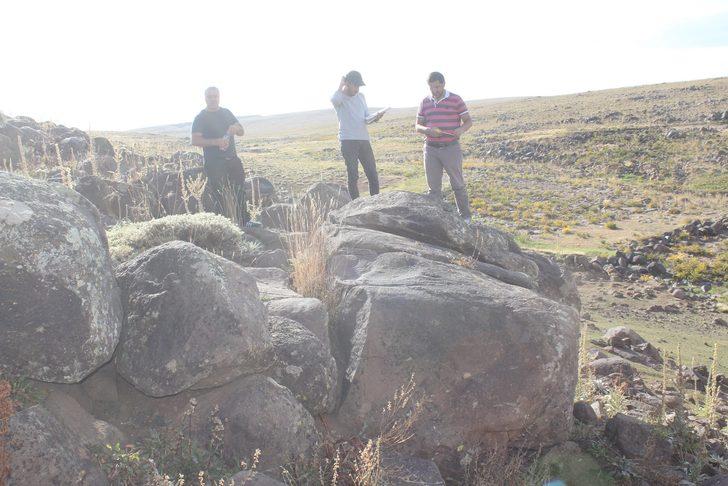 Bingöl'de Taş Devri'ne ait en az 12 bin yıllık kaya resimleri bulundu G4