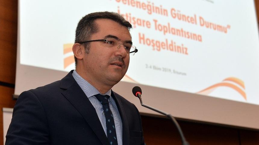 Vali Memiş: &ldquo;Aşıklar, ge&ccedil;mişin Facebook ve Twitter&rsquo;i gibiydi&rdquo;