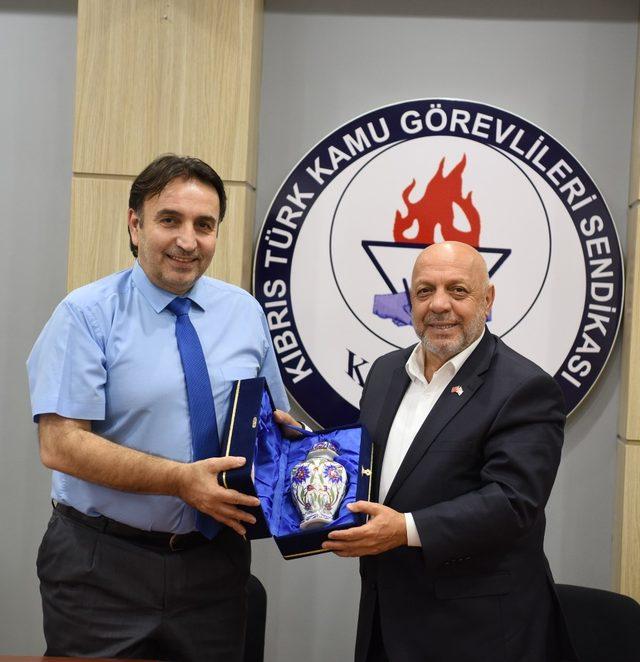 HAK-İŞ Genel Başkanı Arslan Kıbrıs’ta temaslarda bulundu