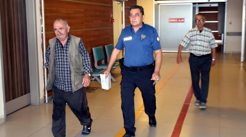 Huzurevindeki bardak kavgası hastanede bitti