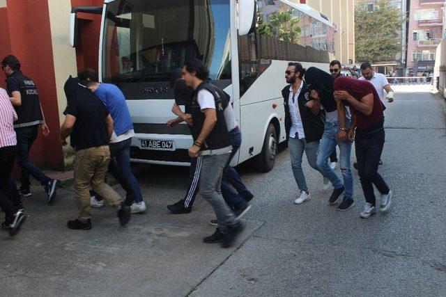 Kocaeli polisinden torbacı operasyonu: 11 gözaltı