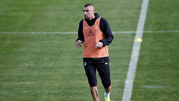 Beşiktaş'ta Burak Yılmaz şoku! Kadroda yok G3