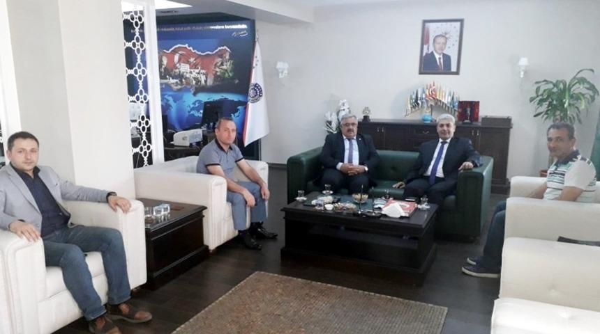 Başkan Gür’den Gülser ve Uzunoğlu’na ziyaret