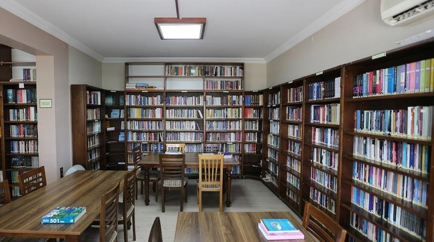 Kitapseverler Faik Baysal&rsquo;da buluşuyor