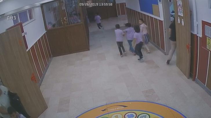 Depremde arkadaşlarına yardımcı olan minikler Emniyet Müdürü tarafından maça davet edildi G2